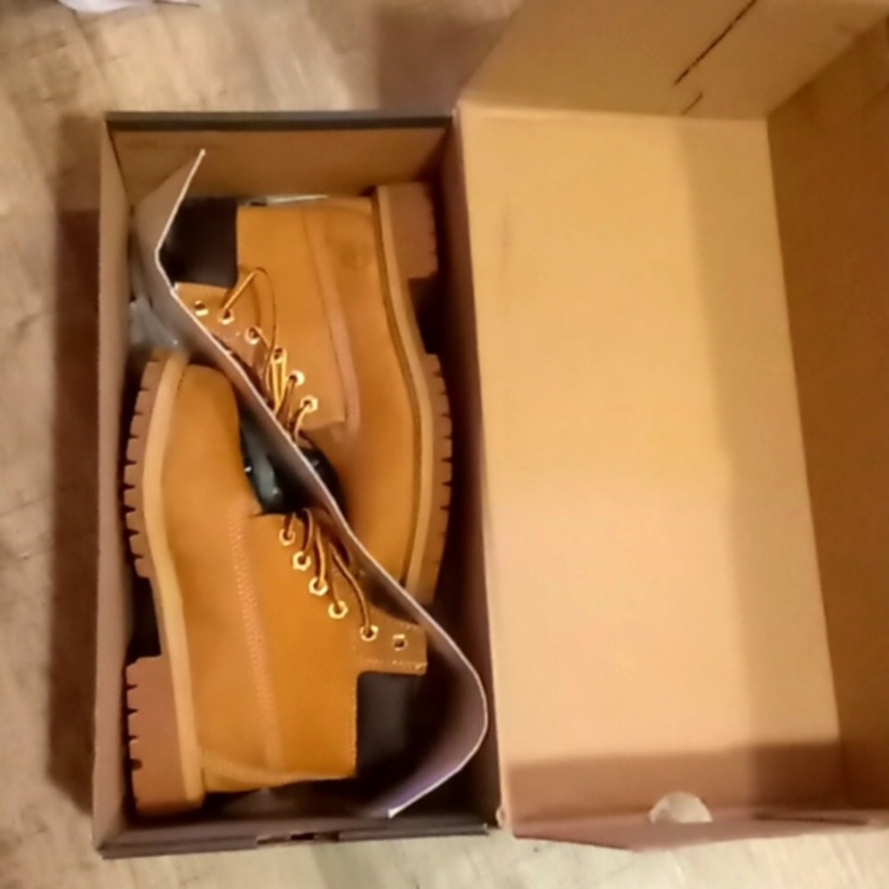 Timberland boots kids size 13.
